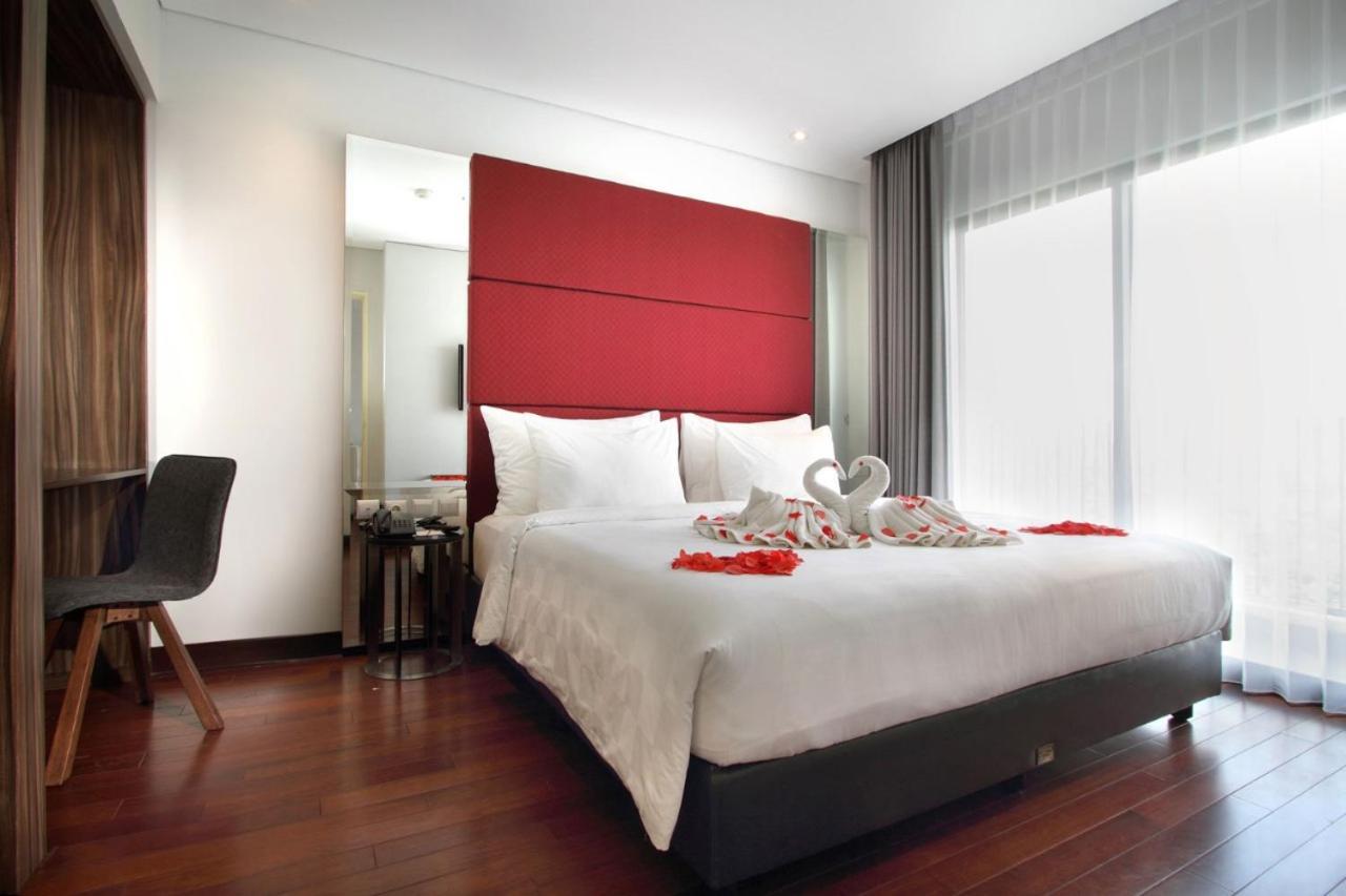 Helios Hotel & Convention Watampone Extérieur photo